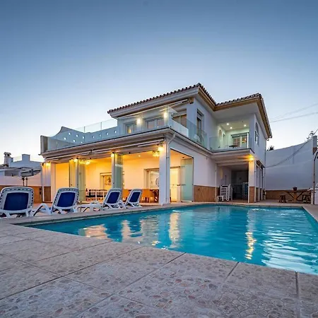 Luxurious Beach - *